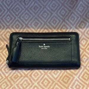 Kate Spade Black Textured Wallet